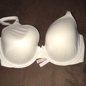 White Victoria’s Secret Bra 38D